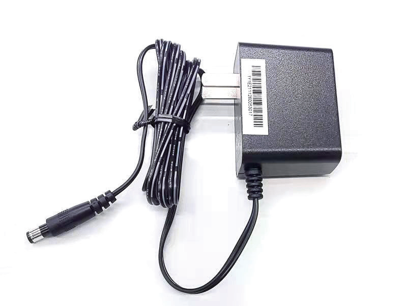 墙插式电源适配器